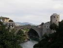 Mostar Stari most symbol Mostaru - postavil jej v r.1566 z pkazu sultna Slejmna Ndhernho jeden z nejvtch tureckch stavitel Hajrudin. tedy pardon toho je kopie vybudovan s pouitm pvodnho kamene v roce 2004