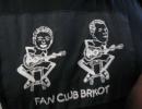 Fan club Brkot tentokrt jen posmutnle ekal na tny z jejich kytar i hrdel, ale zvada nebyla na jejich "vyslach".